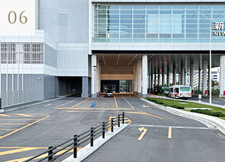依此道路前行即可看見飯店正面入口。